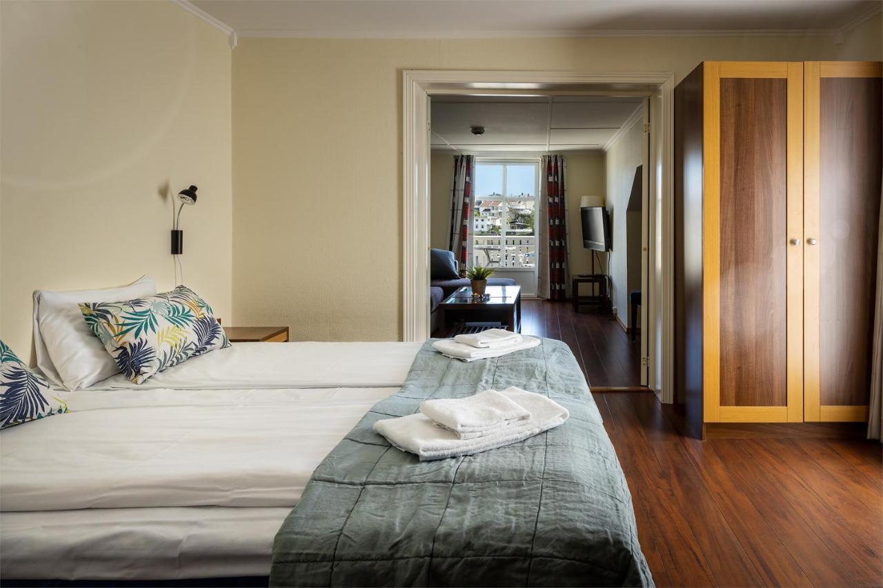 Victoria Hotel 克拉格勒 外观 照片